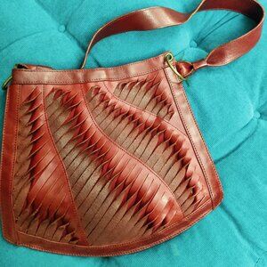 Vintage Enzo Woven Leather Crossbody Bag | Brown & Burgundy Artisan Shoulder Bag
